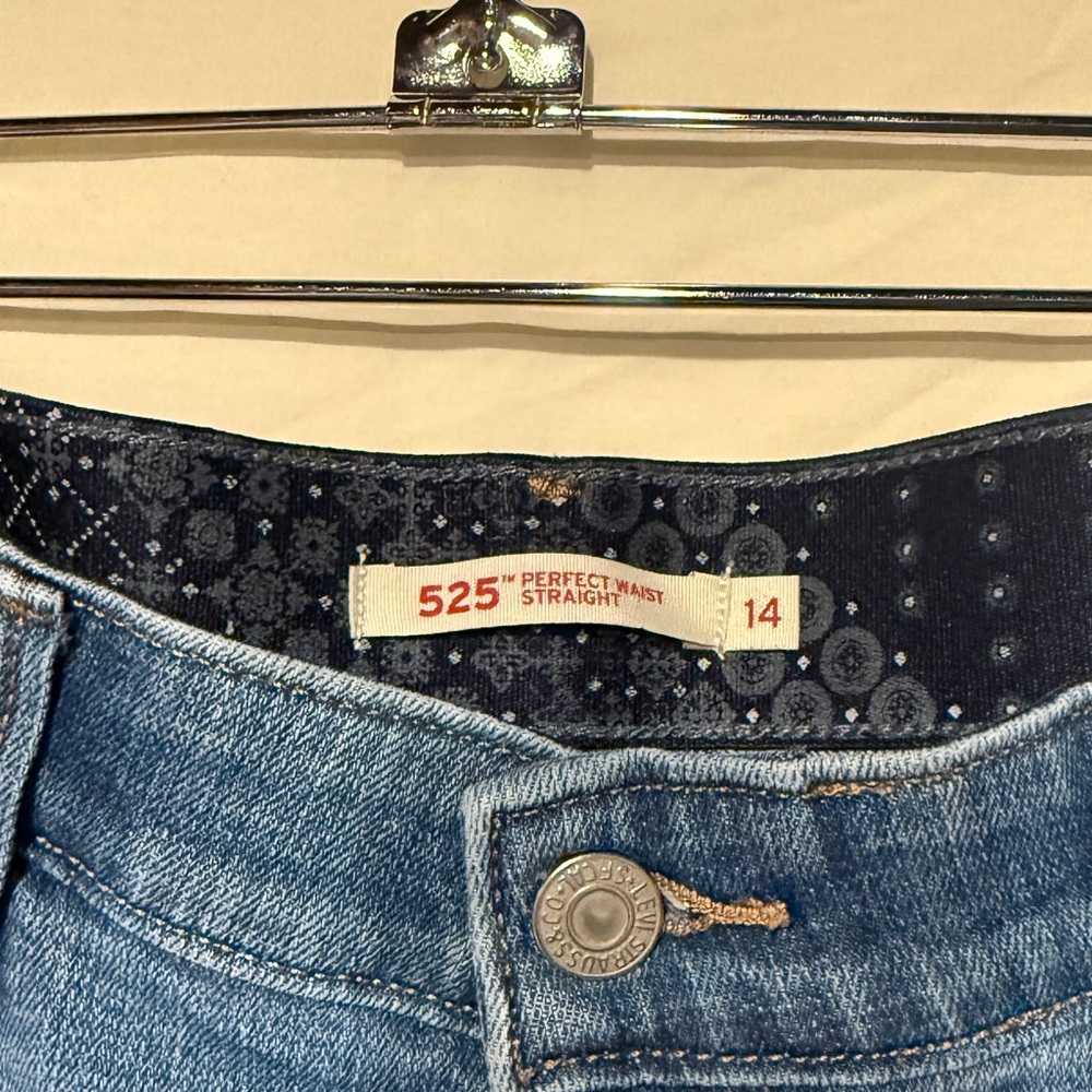 Levi's 525 Perfect Waist Straight  Women's Blue Jeans Size 14